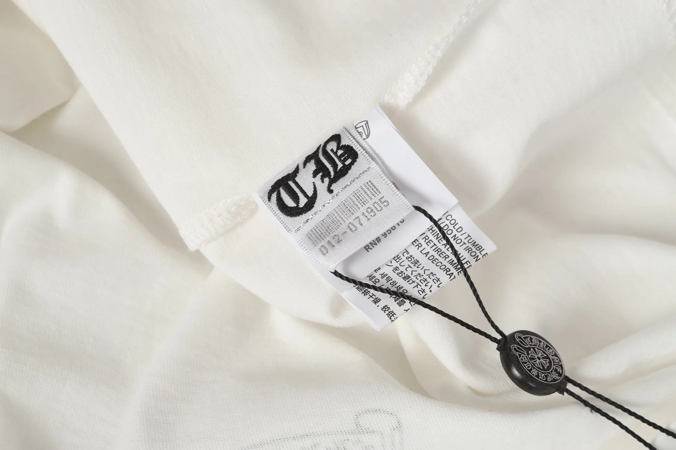 P150 Cross-border quantity model. Those who pursue quality, please do not place an order. -Chrome Hearts/Chrome Hearts 23ss Sanskrit sword🗡️Print popular long-sleeved T-shirt -High weight, high density and high quality. The wool is soft, delicate and skin-friendly. Soft and silky to the touch. Excellent warmth and skin-friendly properties. XL